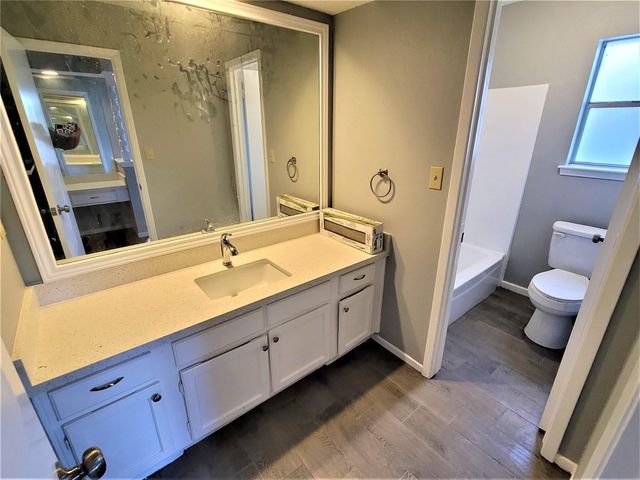 6102 Havendale Drive, Houston, TX 77072