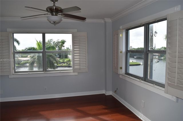 1881 Middle River Dr 402, Fort Lauderdale, FL 33305