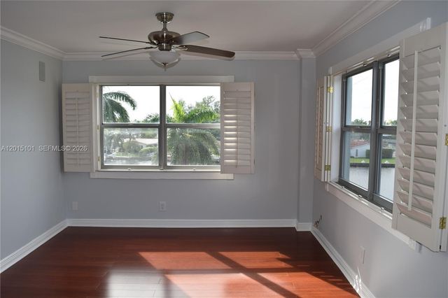 1881 Middle River Dr 402, Fort Lauderdale, FL 33305