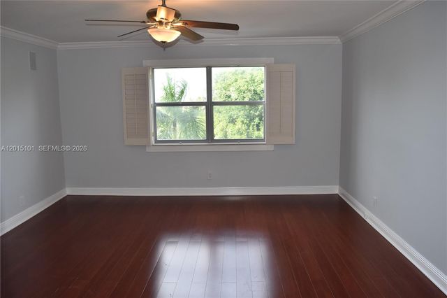 1881 Middle River Dr 402, Fort Lauderdale, FL 33305
