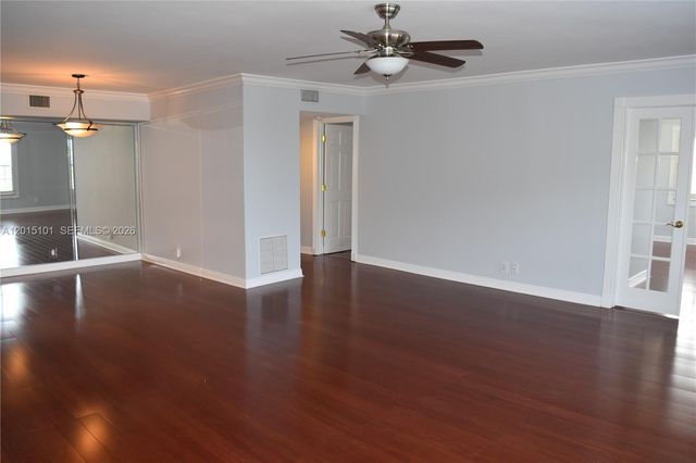 1881 Middle River Dr 402, Fort Lauderdale, FL 33305
