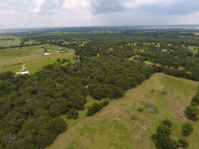 17754 County Road 4052, Kemp, TX 75143