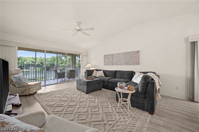 1140 Sarah Jean CIR C206, Naples, FL 34110