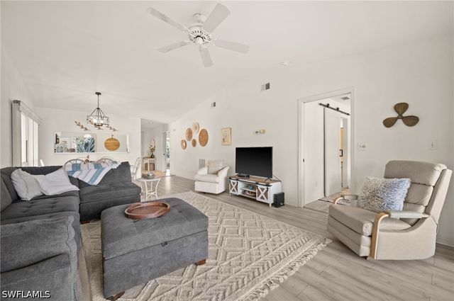 1140 Sarah Jean CIR C206, Naples, FL 34110