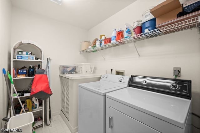 1140 Sarah Jean CIR C206, Naples, FL 34110