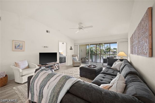 1140 Sarah Jean CIR C206, Naples, FL 34110