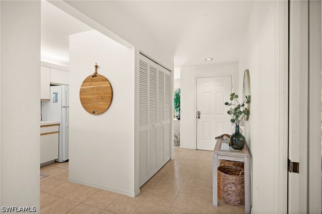 1140 Sarah Jean CIR C206, Naples, FL 34110