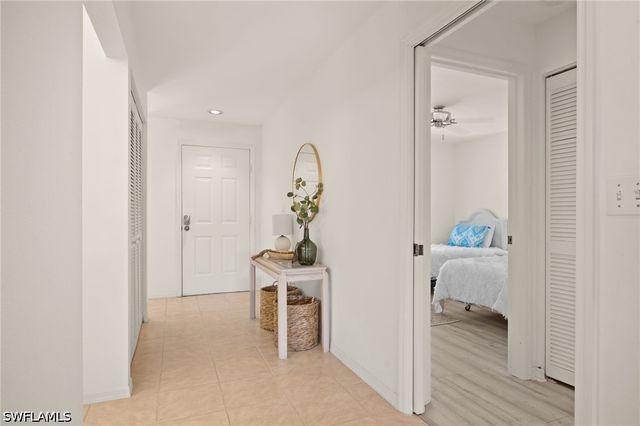 1140 Sarah Jean CIR C206, Naples, FL 34110