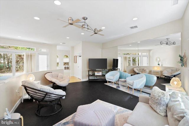 27 MARTER AVE, Mount Laurel, NJ 08054