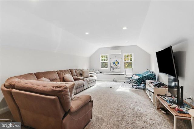 27 MARTER AVE, Mount Laurel, NJ 08054