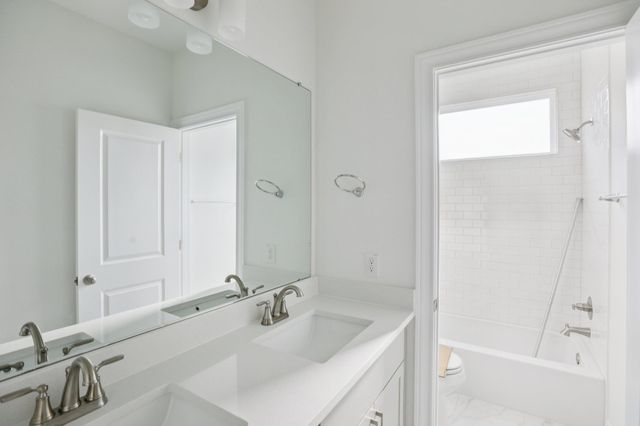 214 San Saba DR, Buda, TX 78610