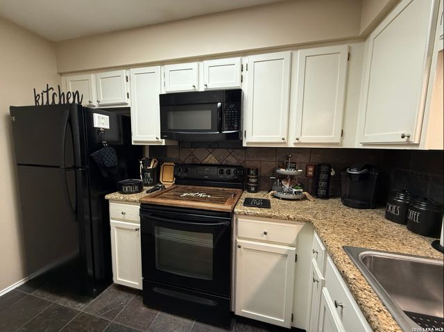 11839 Parliament St Apt 2423, San Antonio, TX 78216