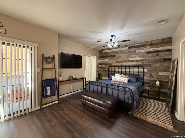 11839 Parliament St Apt 2423, San Antonio, TX 78216