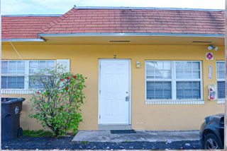 4260 NW 31st Ter 2, Lauderdale Lakes, FL 33309