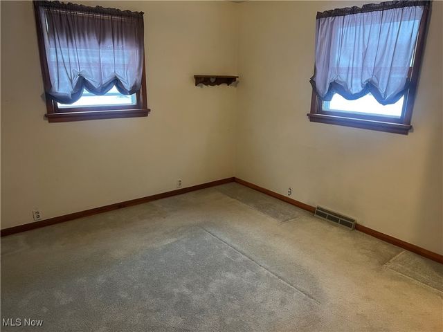 7296 Poore Road, Conneaut, OH 44030