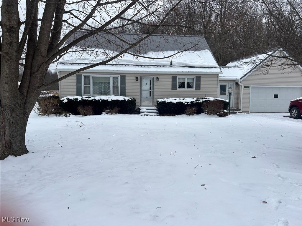 7296 Poore Road, Conneaut, OH 44030