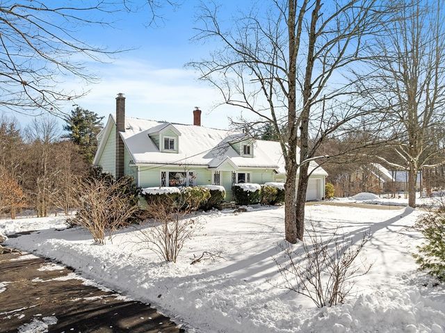 318 Lovewell St, Gardner, MA 01440