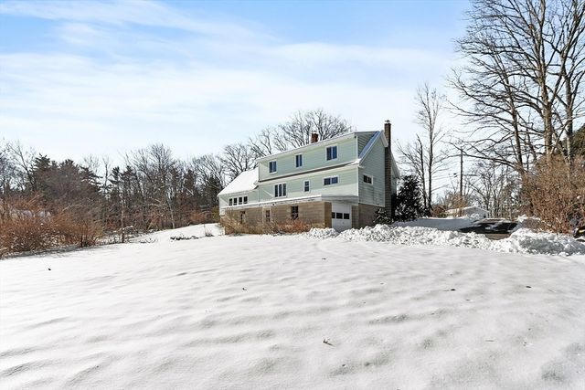 318 Lovewell St, Gardner, MA 01440