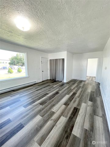 1579 2nd Ave N, Okanogan, WA 98840