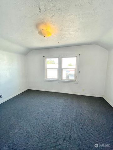 1579 2nd Ave N, Okanogan, WA 98840