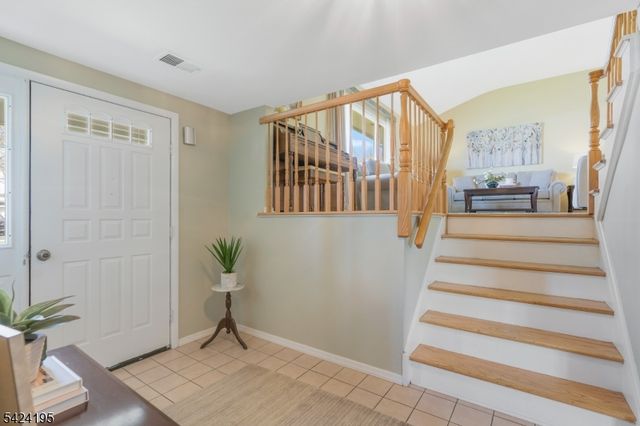 19 Bass Dr, Roxbury Twp., NJ 07876