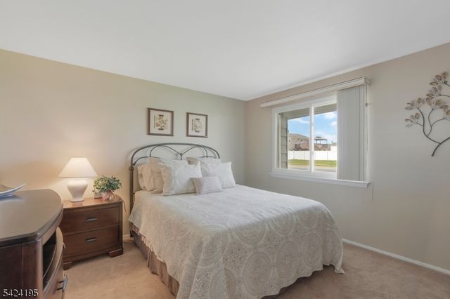 19 Bass Dr, Roxbury Twp., NJ 07876