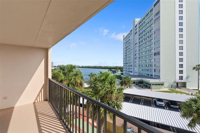 51 ISLAND WAY 411, Clearwater Beach, FL 33767