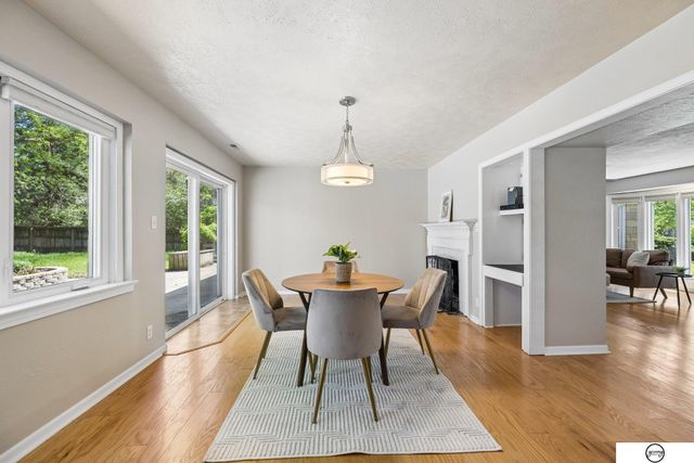 940 S Cotner Boulevard, Lincoln, NE 68510