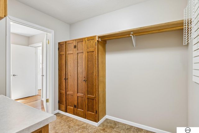 940 S Cotner Boulevard, Lincoln, NE 68510