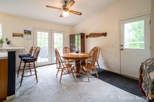 2670 Grand River Drive Ne, Ada Twp, MI 49525