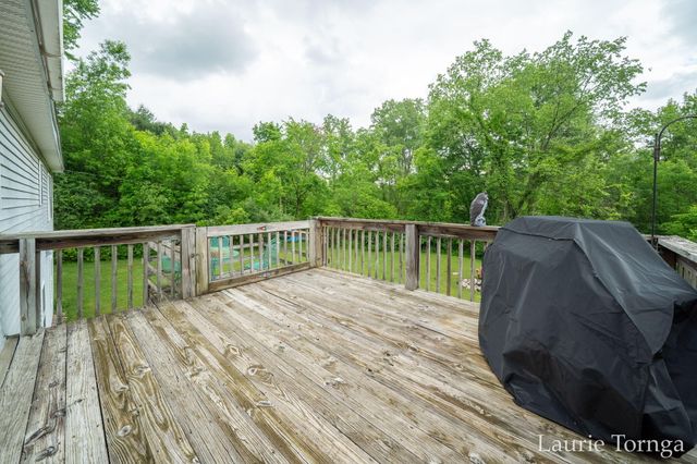 2670 Grand River Drive Ne, Ada Twp, MI 49525