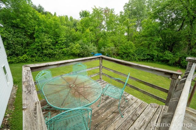 2670 Grand River Drive Ne, Ada Twp, MI 49525