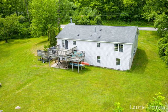 2670 Grand River Drive Ne, Ada Twp, MI 49525