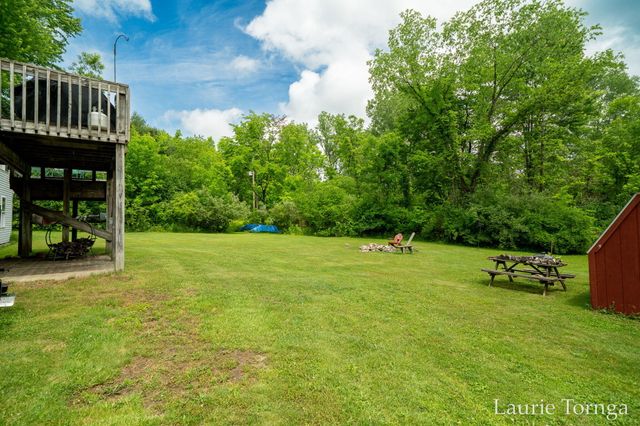 2670 Grand River Drive Ne, Ada Twp, MI 49525