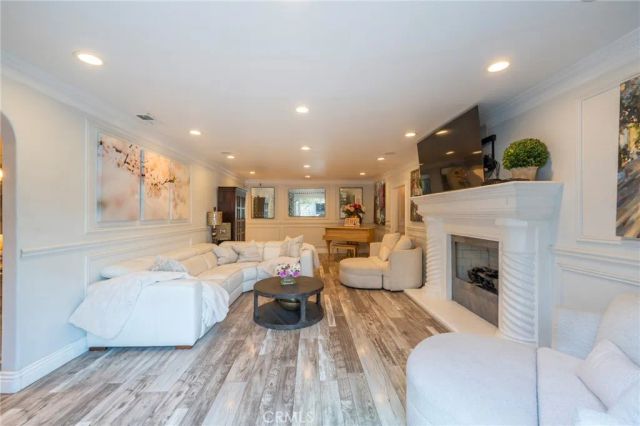 1861 W Chalet, Anaheim, CA 92804