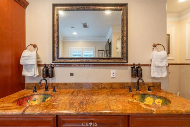 1861 W Chalet, Anaheim, CA 92804