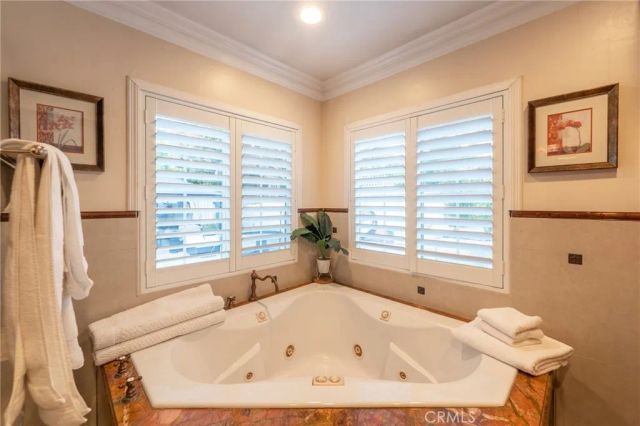 1861 W Chalet, Anaheim, CA 92804