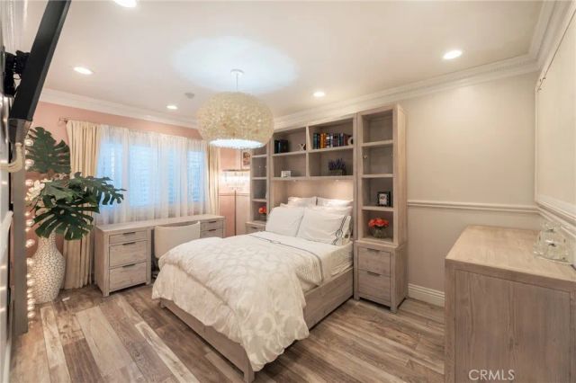 1861 W Chalet, Anaheim, CA 92804