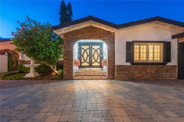 1861 W Chalet, Anaheim, CA 92804