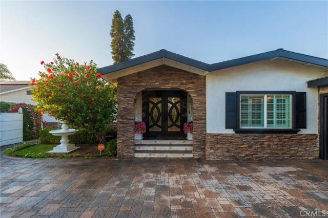 1861 W Chalet, Anaheim, CA 92804