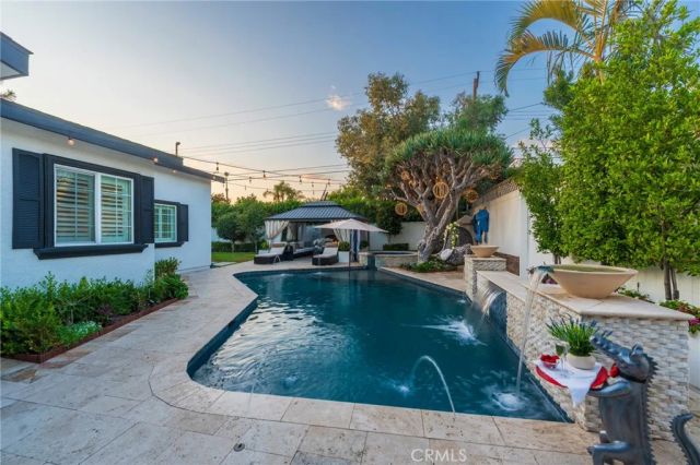 1861 W Chalet, Anaheim, CA 92804