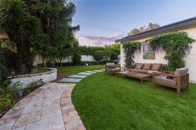 1861 W Chalet, Anaheim, CA 92804