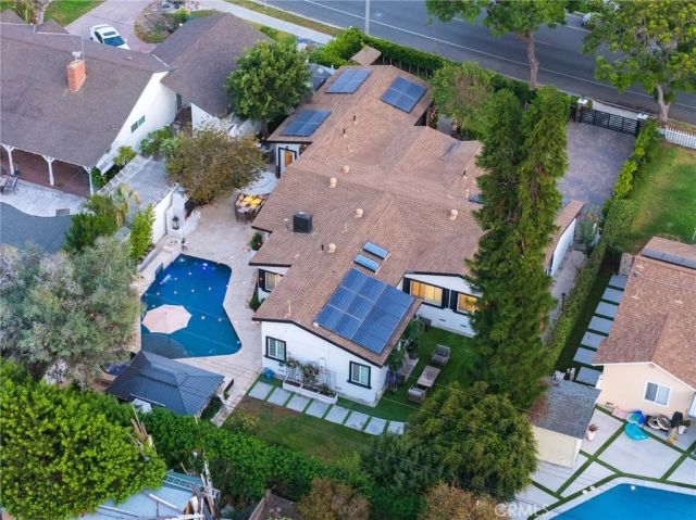 1861 W Chalet, Anaheim, CA 92804