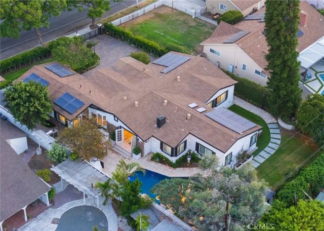 1861 W Chalet, Anaheim, CA 92804