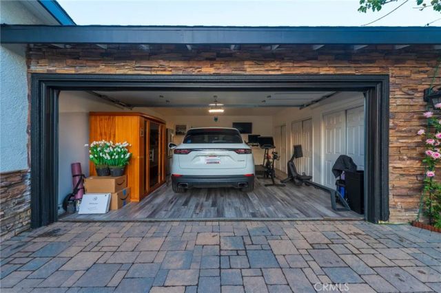1861 W Chalet, Anaheim, CA 92804