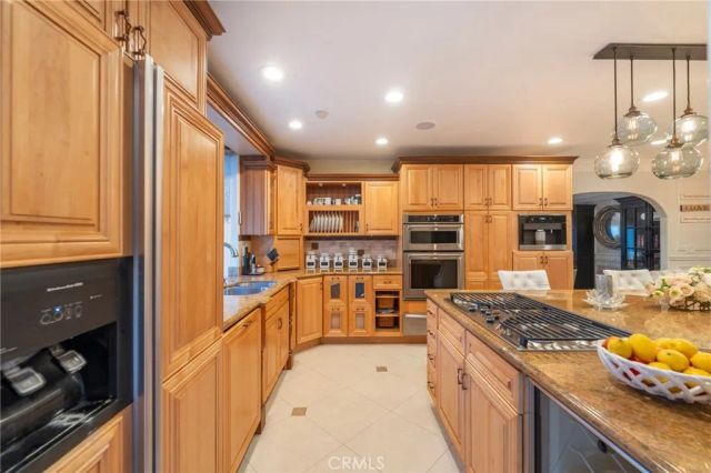 1861 W Chalet, Anaheim, CA 92804