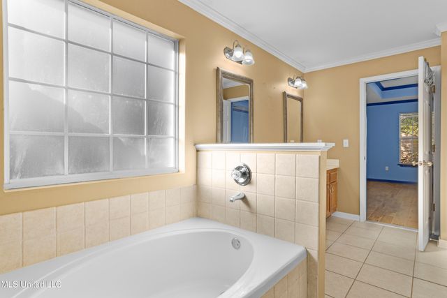 2313 Rue Beaux Chenes, Ocean Springs, MS 39564