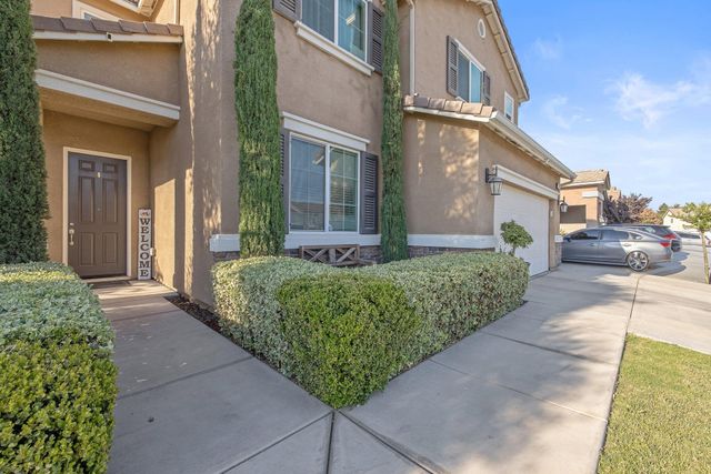 3038 Bora Avenue, Tulare, CA 93274