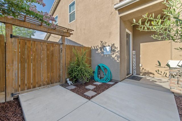 3038 Bora Avenue, Tulare, CA 93274