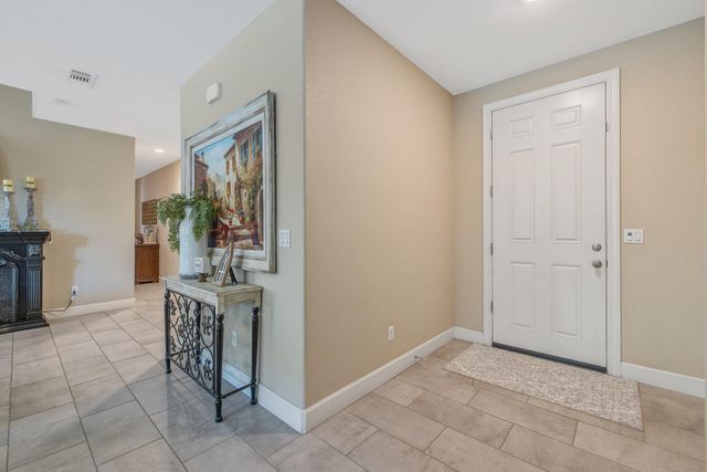 3038 Bora Avenue, Tulare, CA 93274